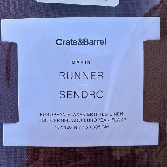 Crate & Barrel Marin 120" Merlot Red European Flax Linen Table Runner NEW - Picture 3 of 7